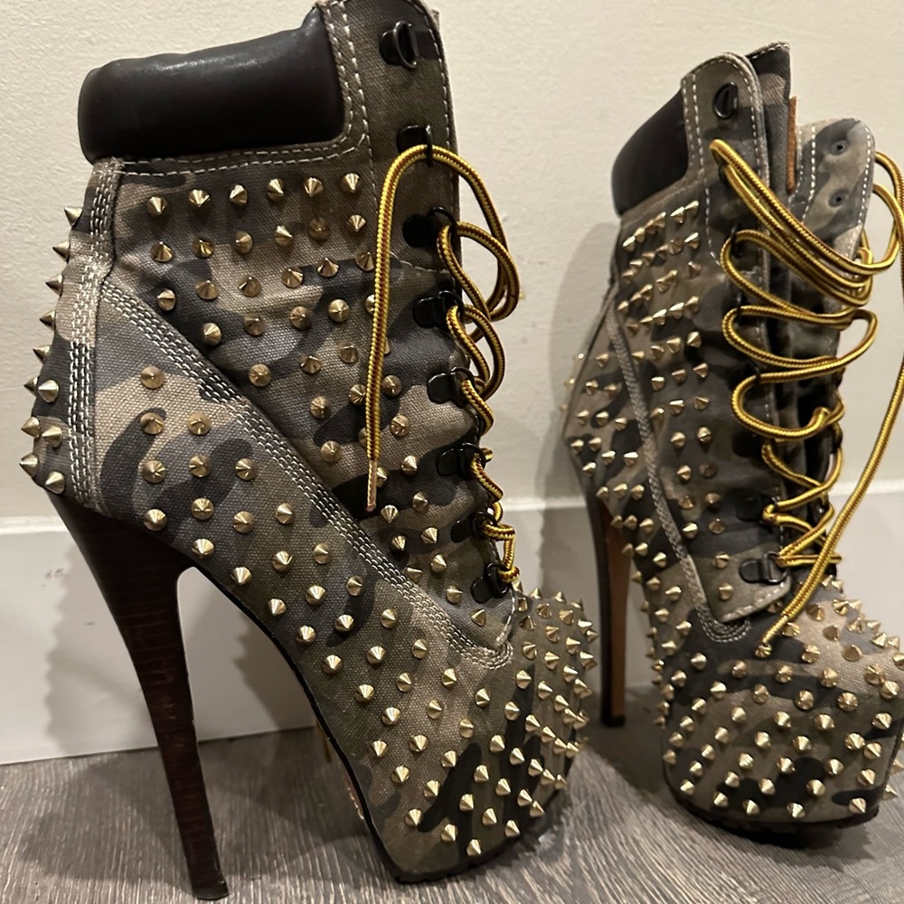 Armycore Sky High Heels 6.5